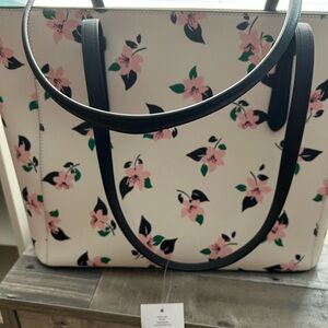 Kate Spade floral bag. Never used